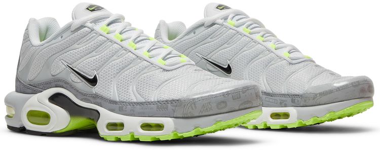 Nike Air Max Plus Reflective Logo
