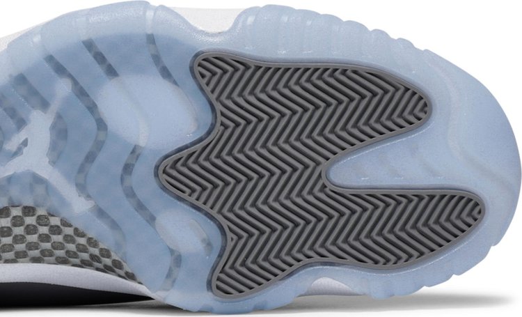 Air Jordan 11 Retro Cool Grey 2021