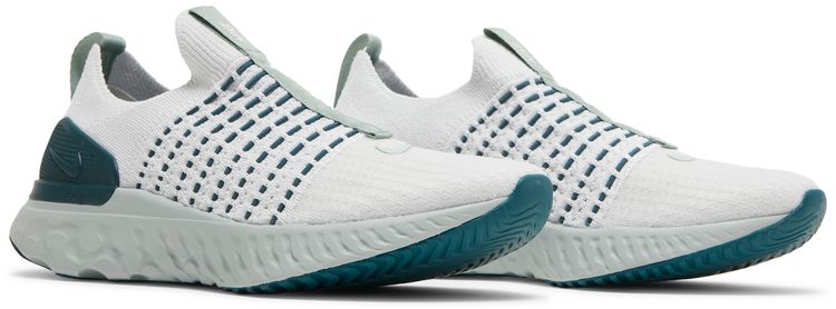 Nike Wmns React Phantom Run Flyknit 2 Platinum Tint Dark Teal Green