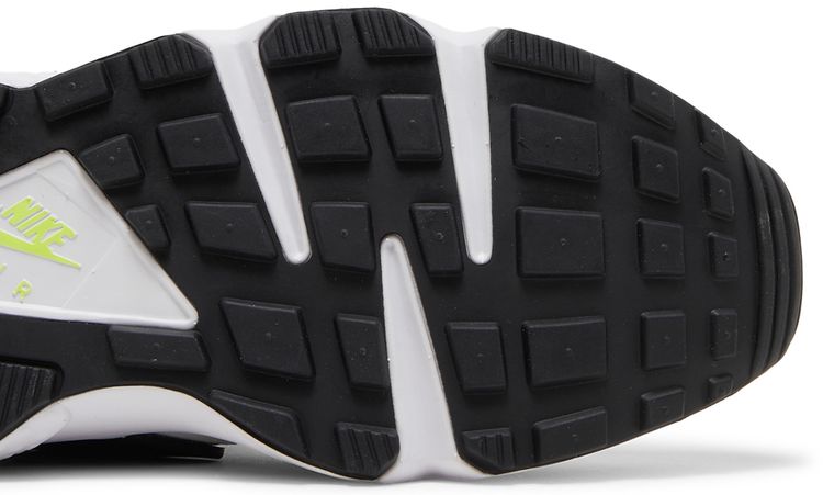 Nike Wmns Air Huarache Magenta 2021