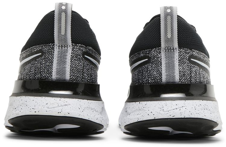 React Infinity Run Flyknit 2 White Black