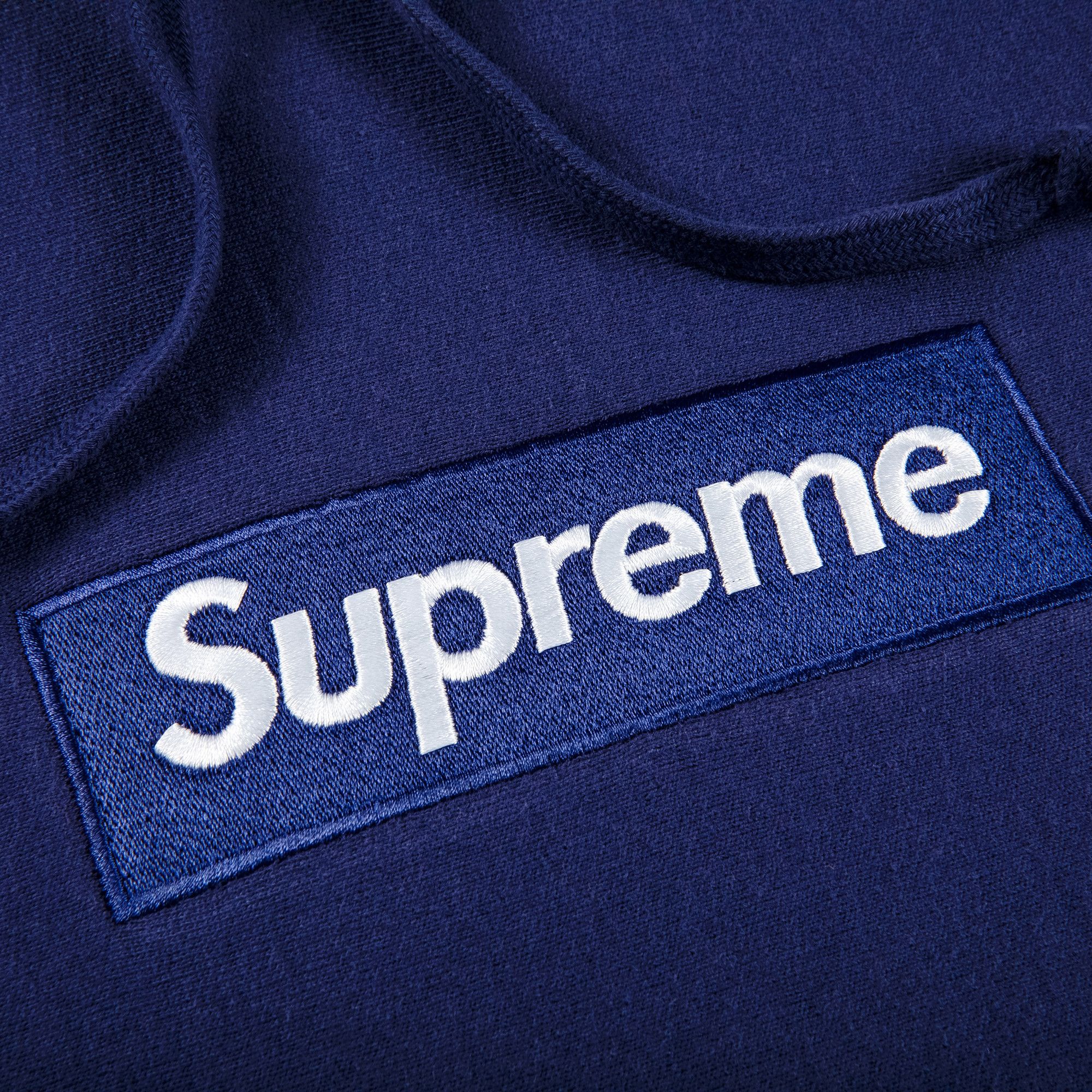 Supreme navy blue box logo store