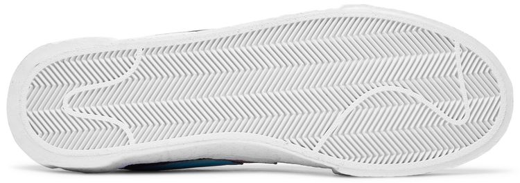 KAWS x sacai x Nike Blazer Low Purple Dusk