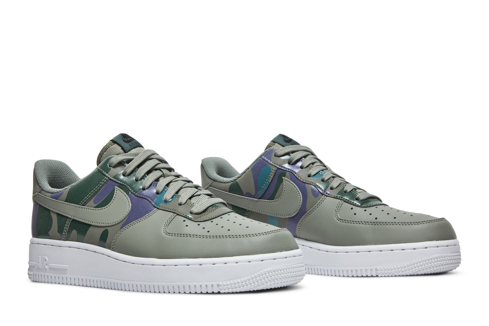Achetez des Air Force 1 07 LV8 Country Camo 823511 008 GOAT FR