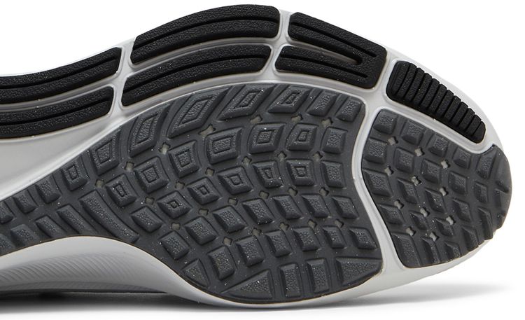 Nike Air Zoom Pegasus 38 GS Photon Dust Metallic Gold Coin