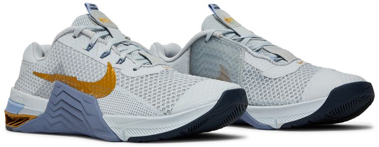 Nike Wmns Metcon 7 Pure Platinum Metallic Gold Coin