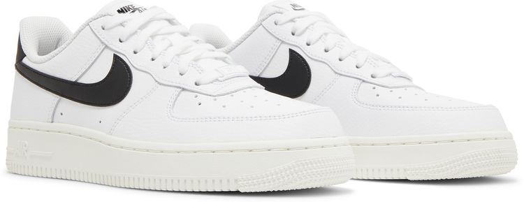 Nike Wmns Air Force 1 07 White Black