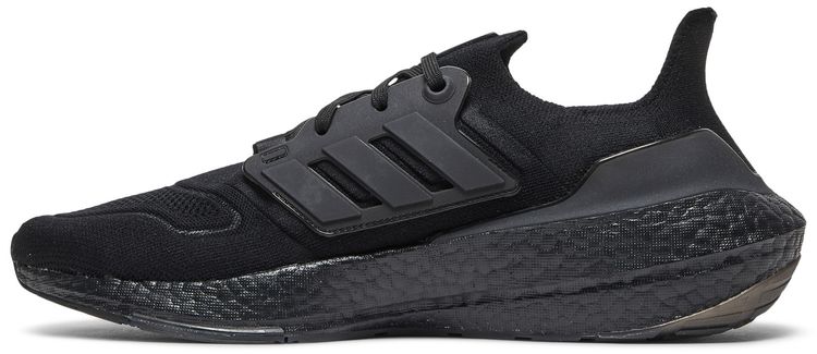 Adidas UltraBoost 22 Triple Black