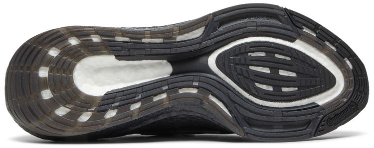 Adidas UltraBoost 22 Triple Black