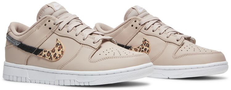 Nike Wmns Dunk Low SE Primal Pink