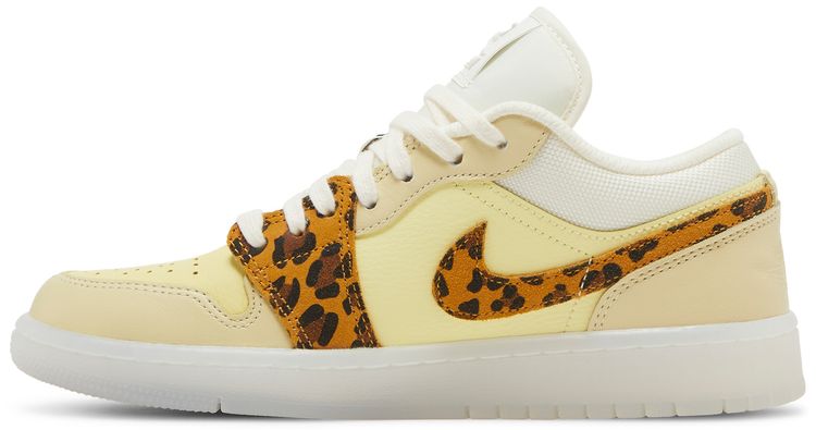 Wmns Air Jordan 1 Low SNKRS Day