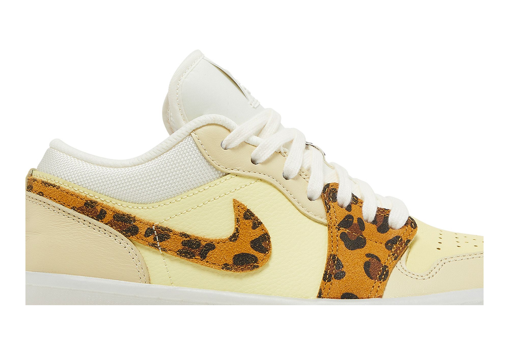 Buy Wmns Air Jordan 1 Low 'SNKRS Day' - DN6998 700 | GOAT