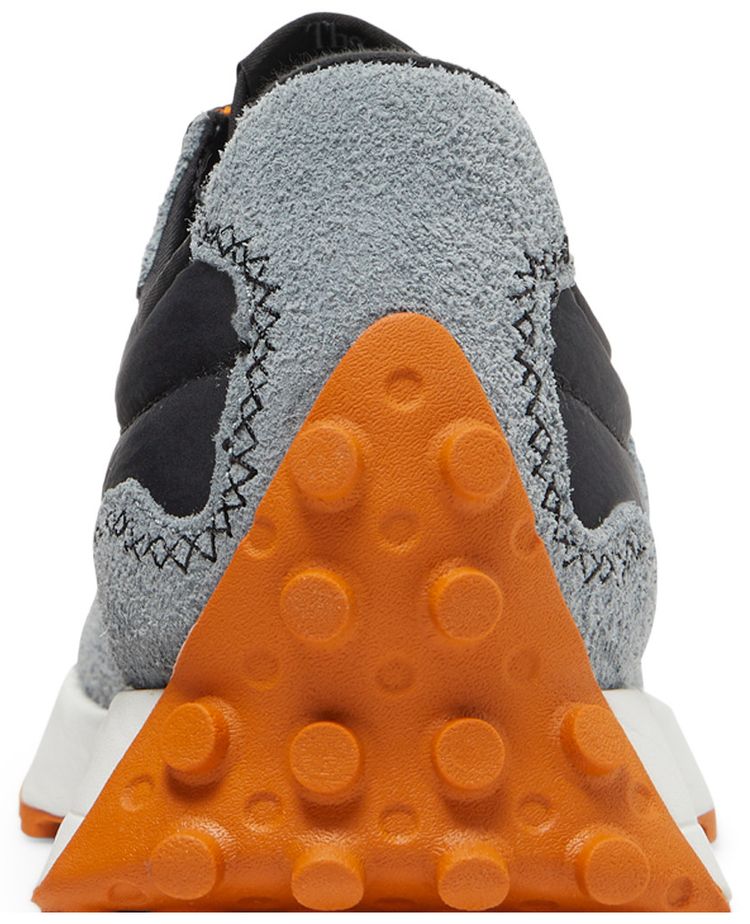 New Balance 327 Black Slate