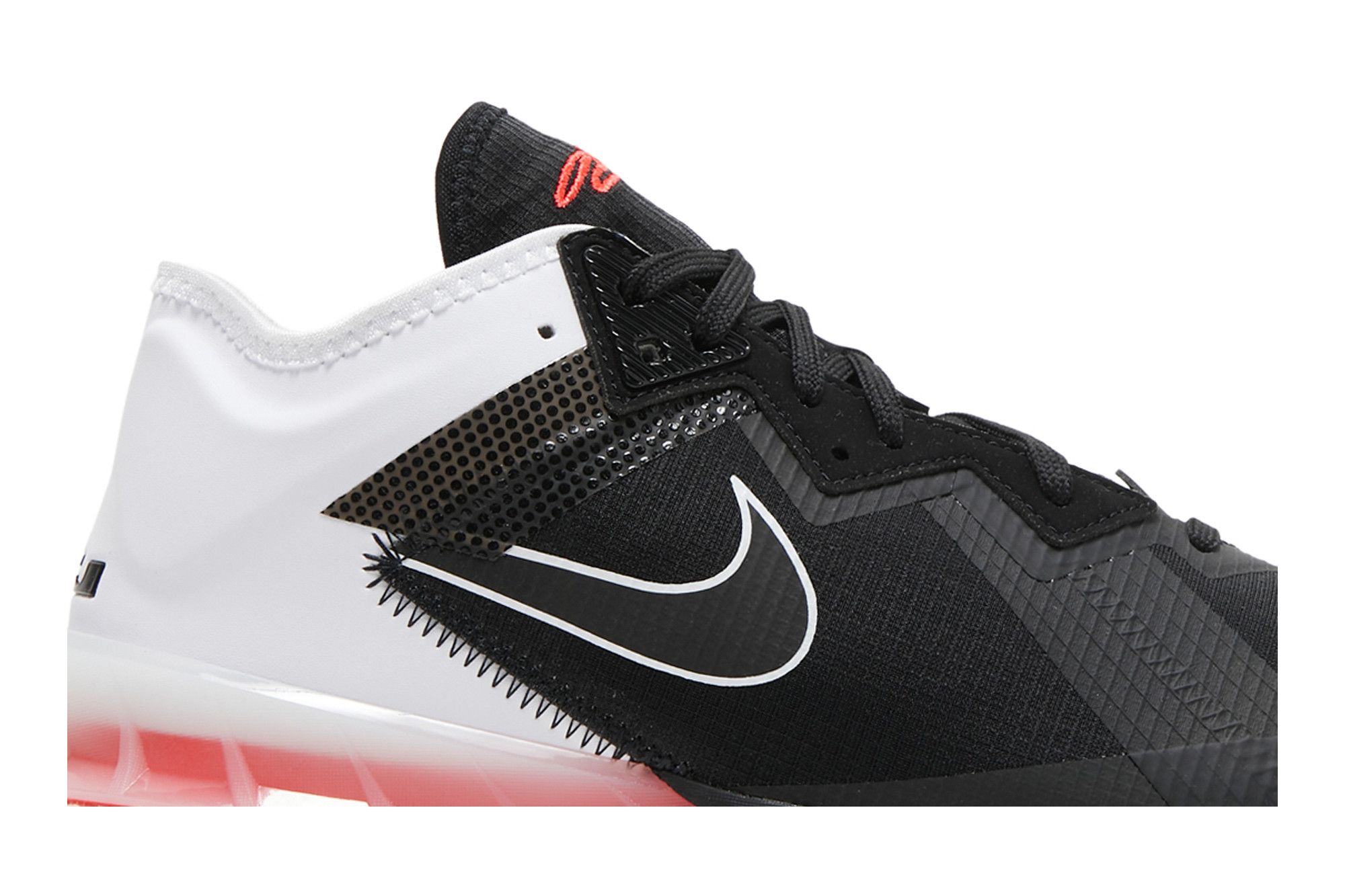 Buy LeBron 18 Low 'Heart of Lion' - CV7562 002 | GOAT