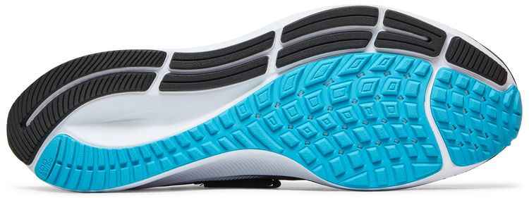 Nike Air Zoom Pegasus 38 FlyEase Black Metallic Silver