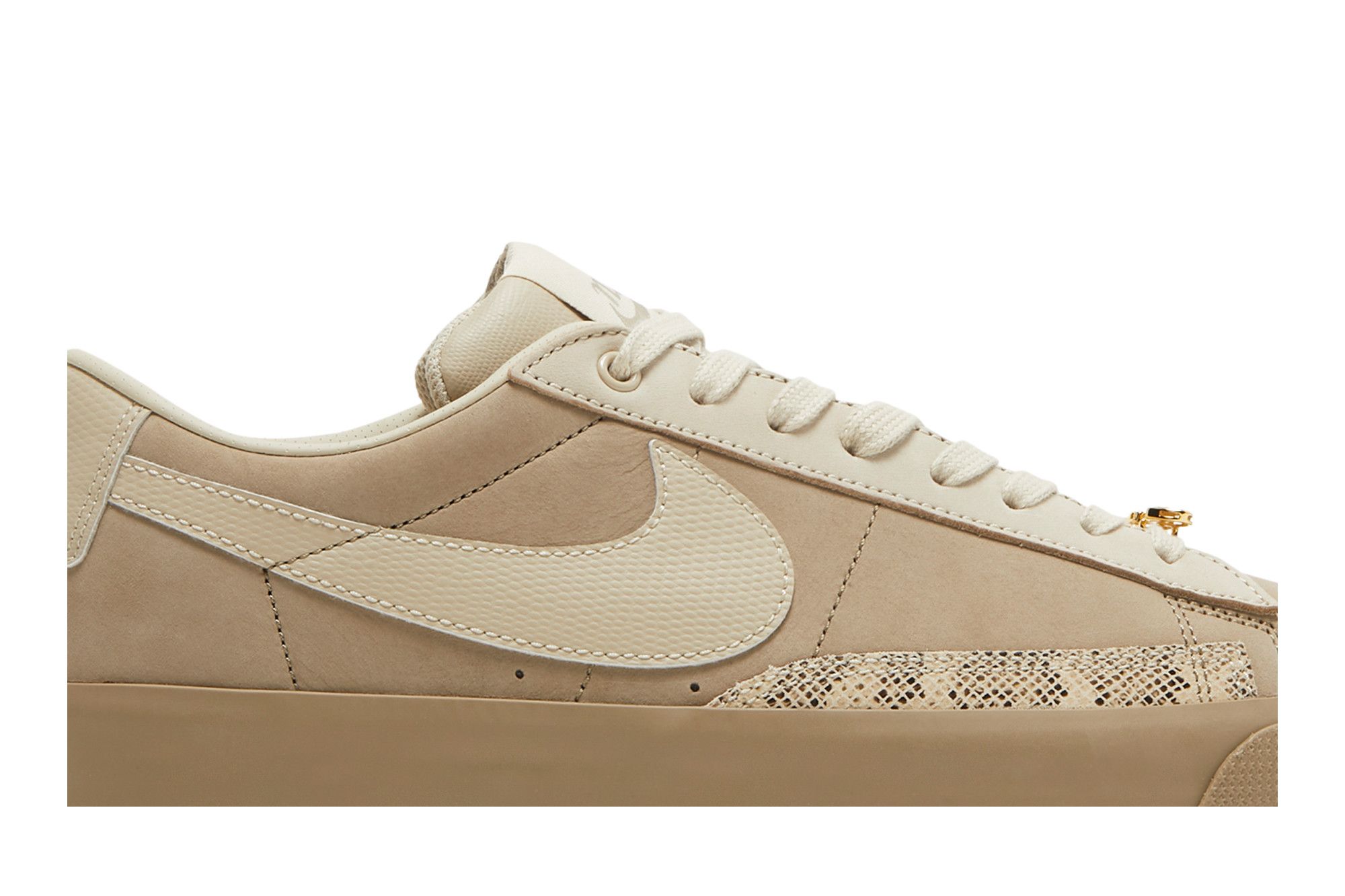 【本物保証 /関税・送料無料】Doyenne × Nike SB Blazer Low 本物保証 /関税・送料無料】Doyenne × Nike SB Blazer Low