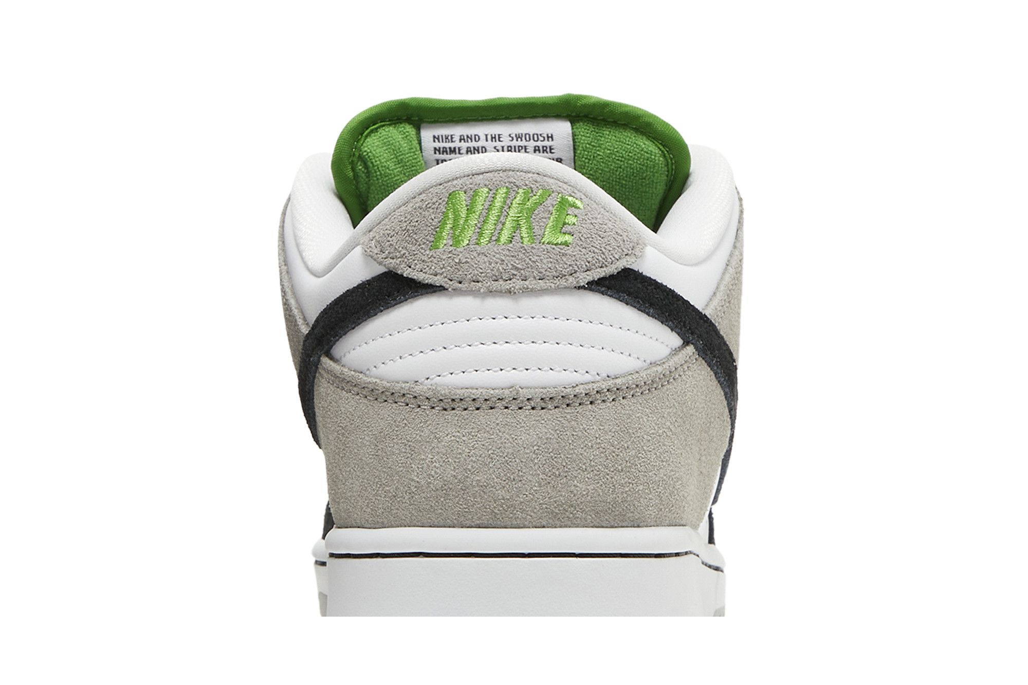 Nike SB Dunk Low Chlorophyll ナイキ SB ダンク ロー Q6817-011 Official Look at the 'Chlorophyll' Nike SB Dunk Lows