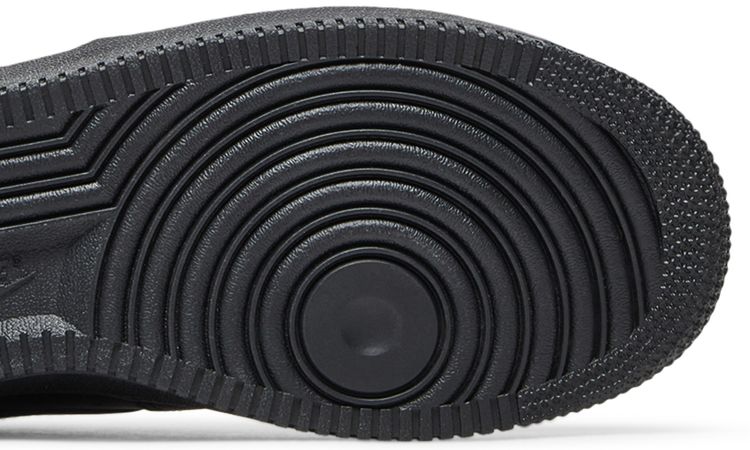 Nike Wmns Air Force 1 07 Triple Black