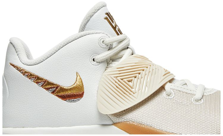 Size Nike Kyrie Flytrap EP 'White Metallic Gold'