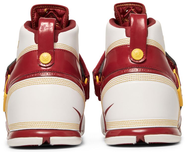 Nike LeBron 5 Fairfax