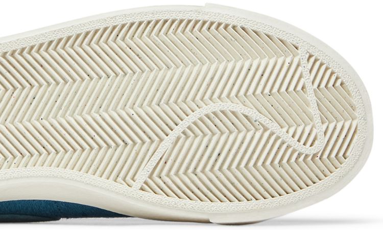 Nike Wmns Blazer Low LX Fashion Week