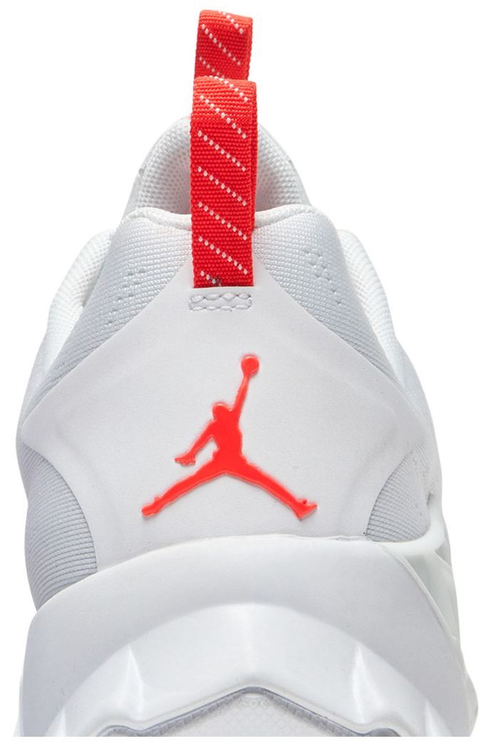 Air Jordan Zoom Trunner Advance White Flash Crimson