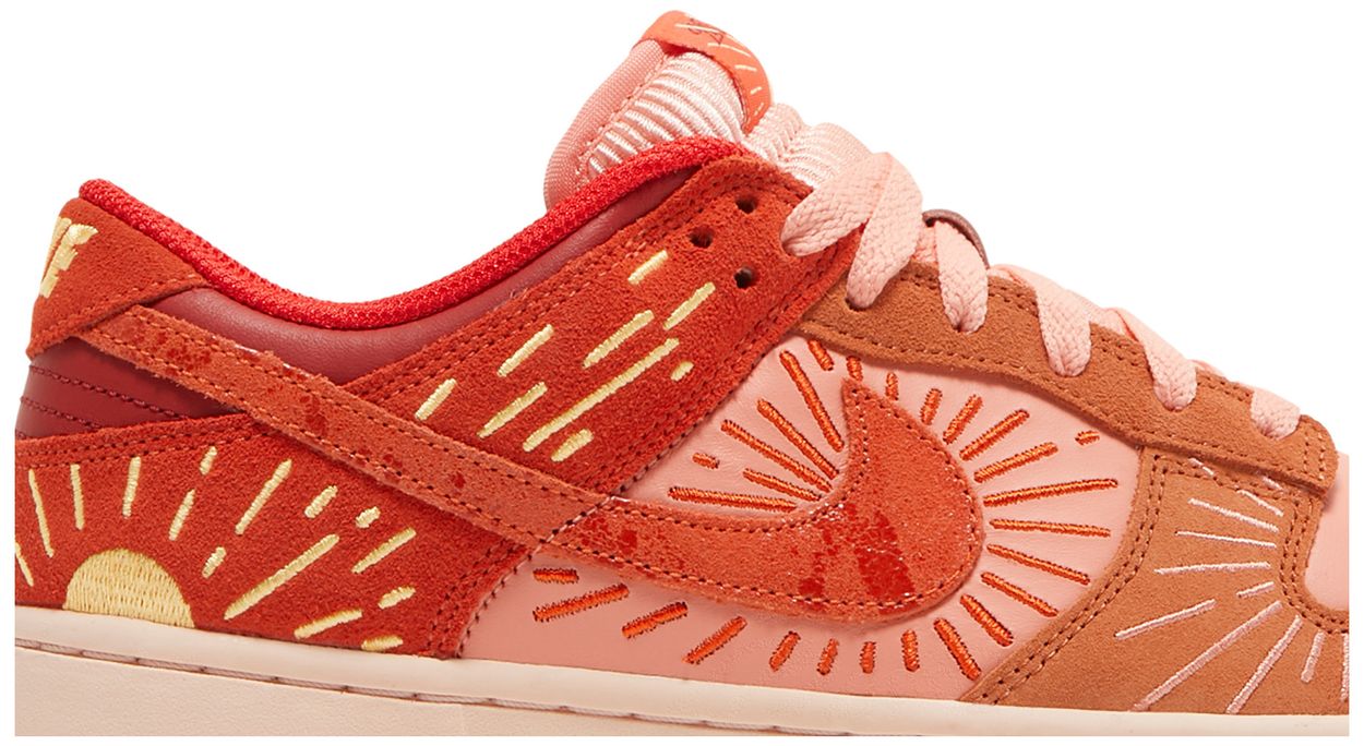 holiday dunk low