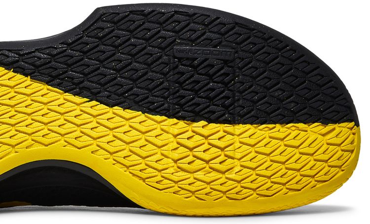 Nike Mamba Focus Black Optimum Yellow