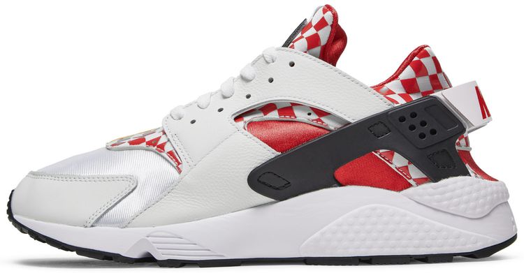 Liverpool FC x Nike Air Huarache Premium QS