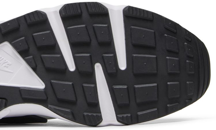 Liverpool FC x Nike Air Huarache Premium QS