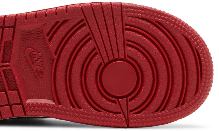 Air Jordan 1 Retro High OG TD Patent Bred