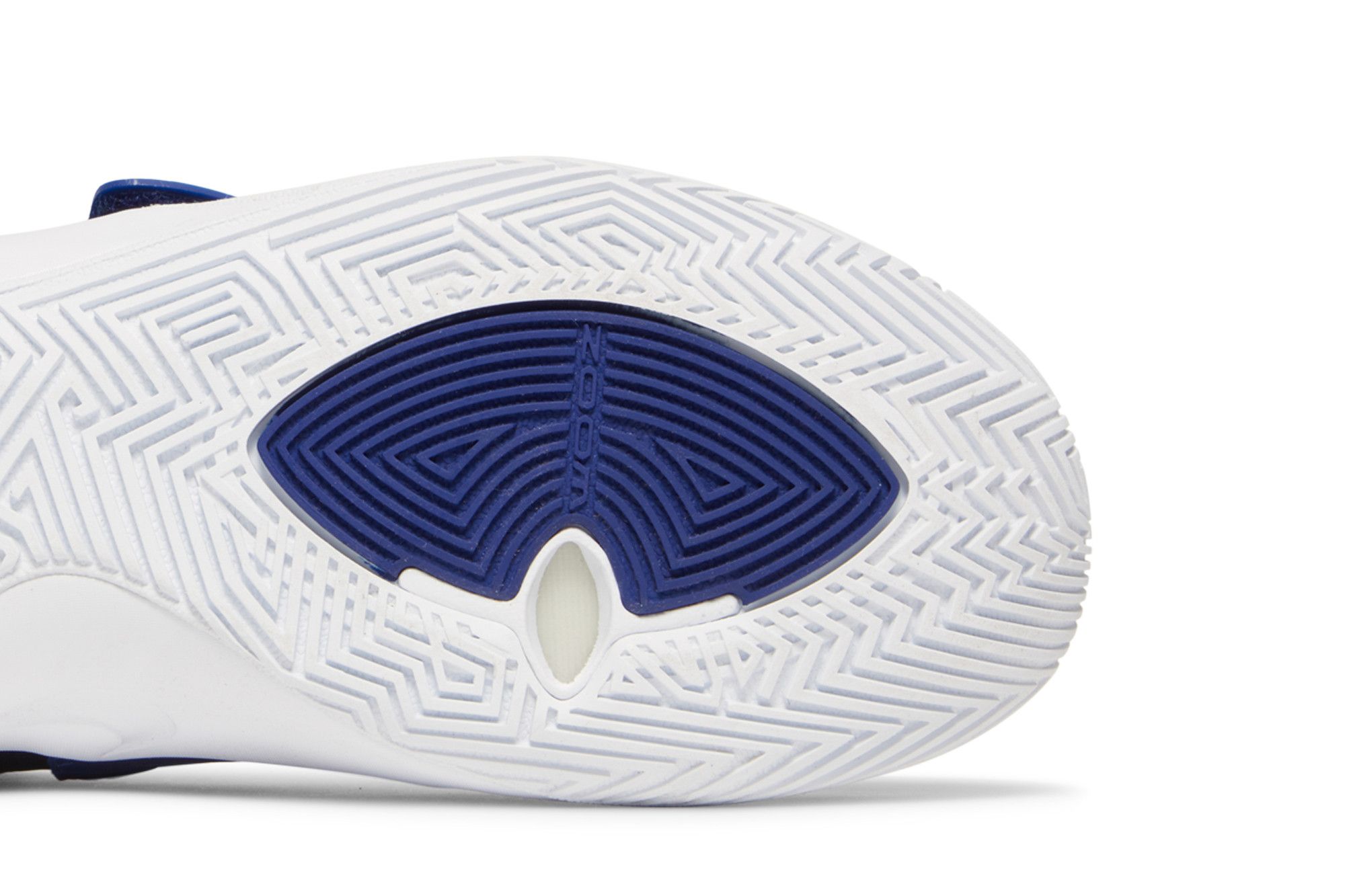 Buy Kyrie Flytrap 3 EP 'Obsidian Bordeaux' - CD0191 400 | GOAT