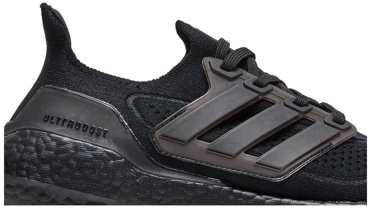 adidas Wmns UltraBoost 21 Triple Black
