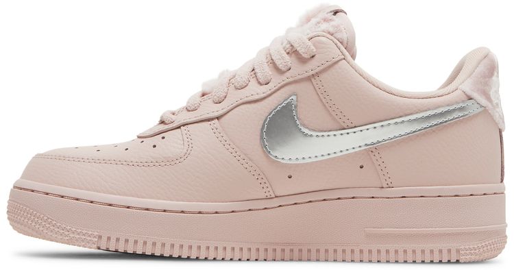 Nike Wmns Air Force 1 07 Faux Sherpa Fur