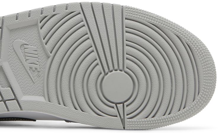 Air Jordan 1 Mid Light Smoke Grey