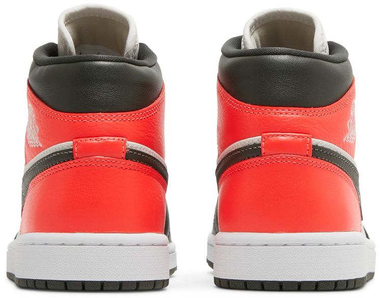 Wmns Air Jordan 1 Mid SE Newsprint