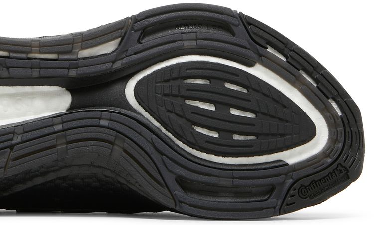 Adidas Wmns UltraBoost 22 Triple Black