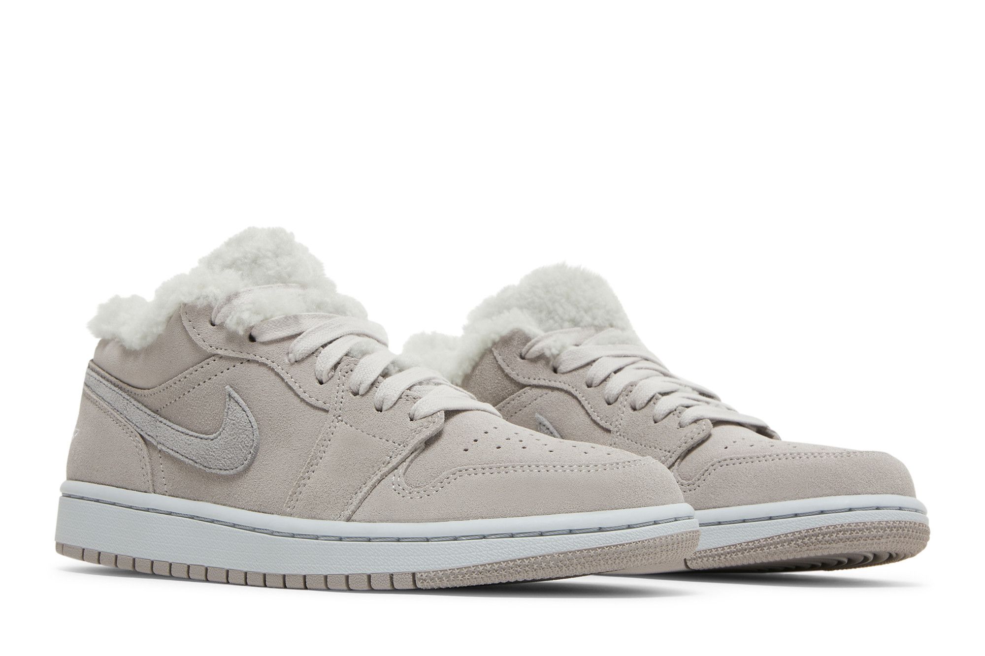 Nike air Jordan 1 low  “Sherpa fleece “ Jordan 1 Low​ Sherpa Fleece / DETAIL​ &​ ON​ FEET​ - YouTube