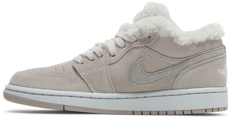 Wmns Air Jordan 1 Low SE Sherpa Fleece