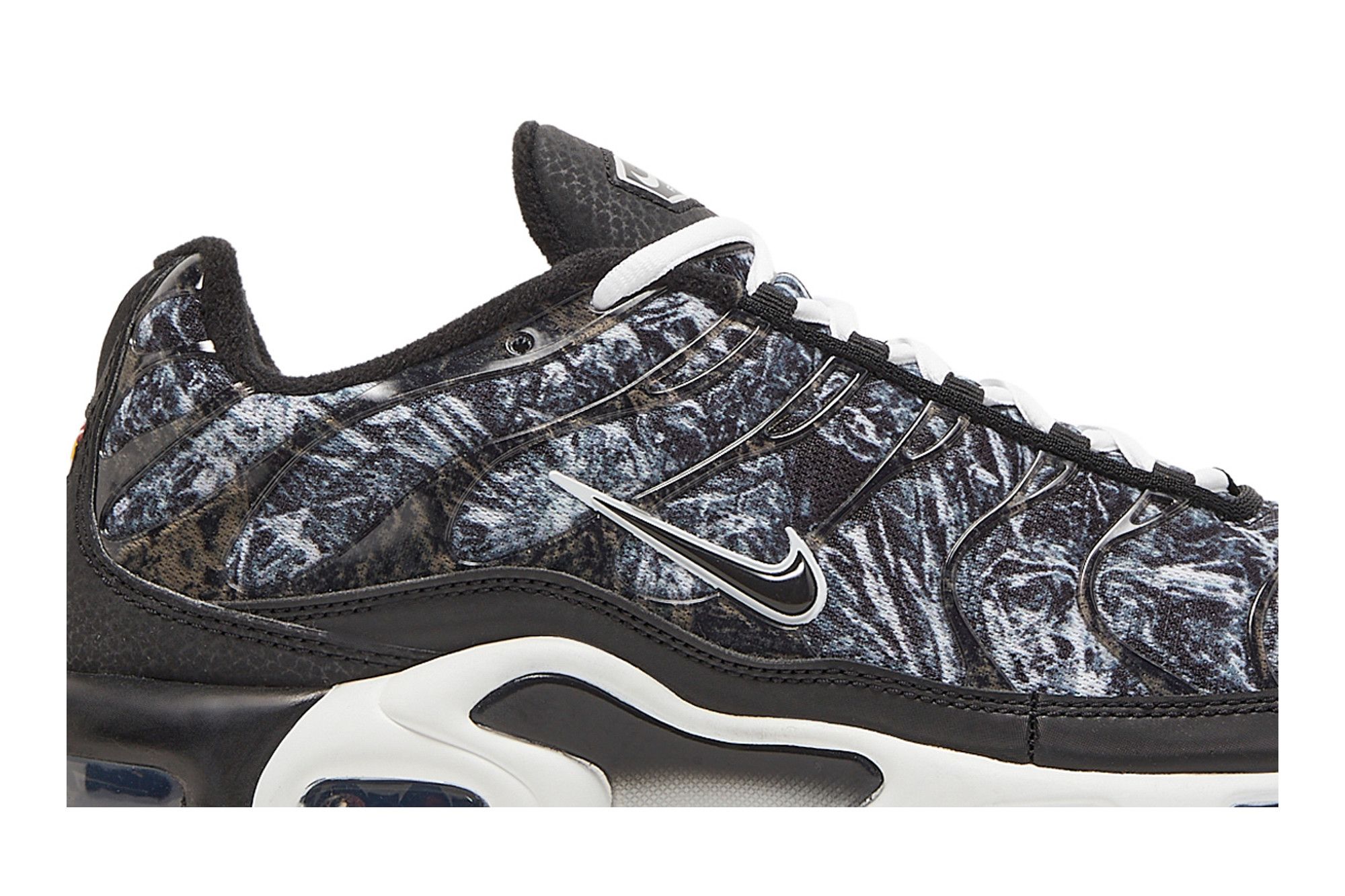 Buy Air Max Plus 'Shattered Ice - Black' - DO6384 001 | GOAT