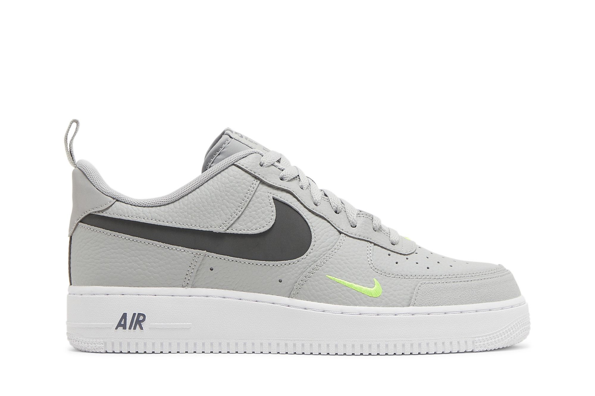 Air Force 1 LV8 Light Smoke Grey