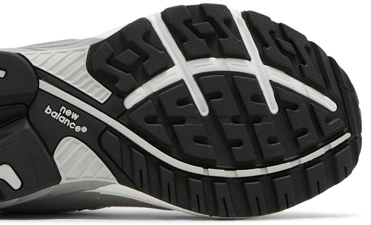 Wmns 993 Made In USA Wide Grey