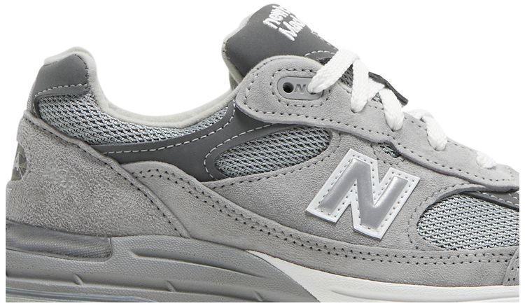 Wmns 993 Made In USA Wide Grey