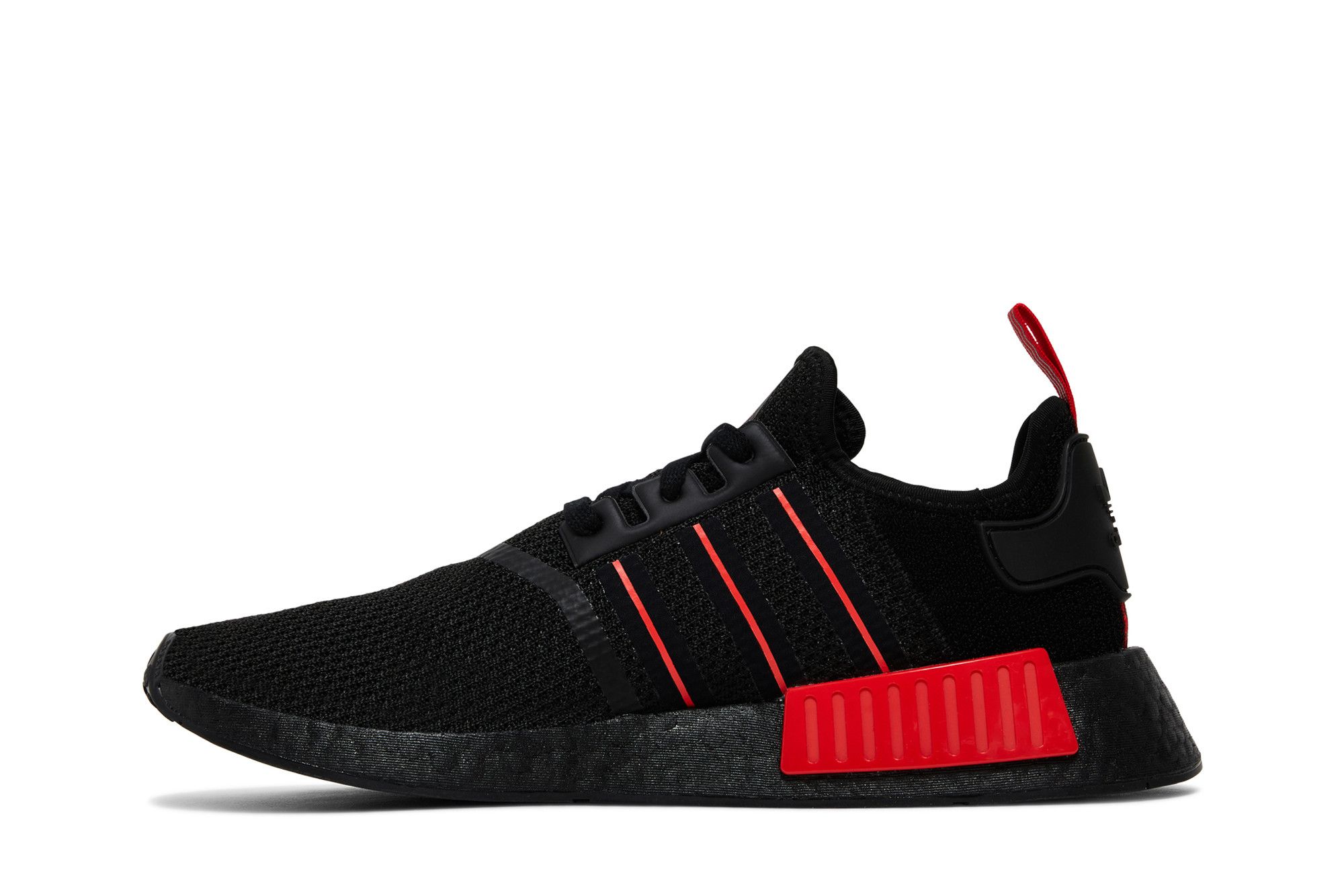 Black red nmd r1 store