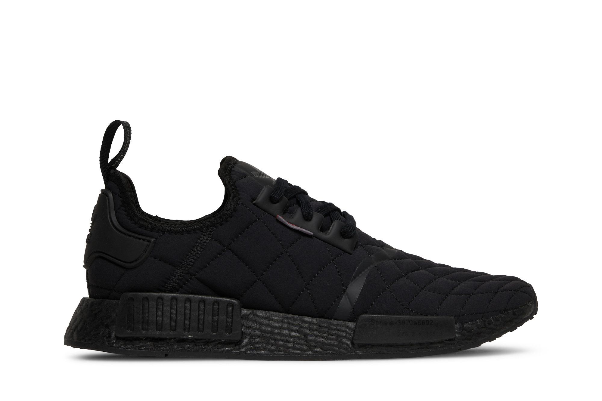 Triple black best sale adidas nmd xr1