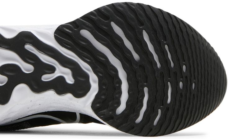 Nike Wmns React Infinity Run Flyknit 2 White Black