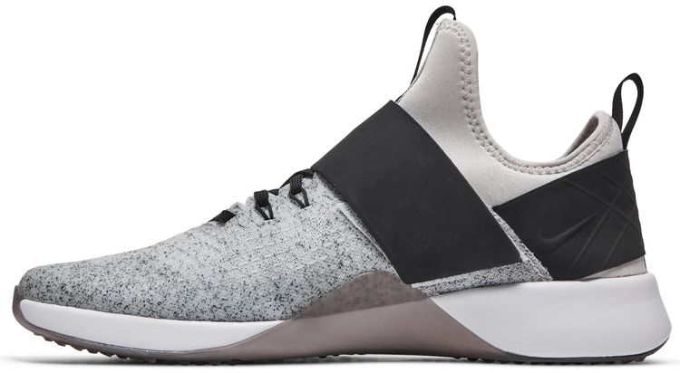 Nike Wmns Air Zoom Strong White Black