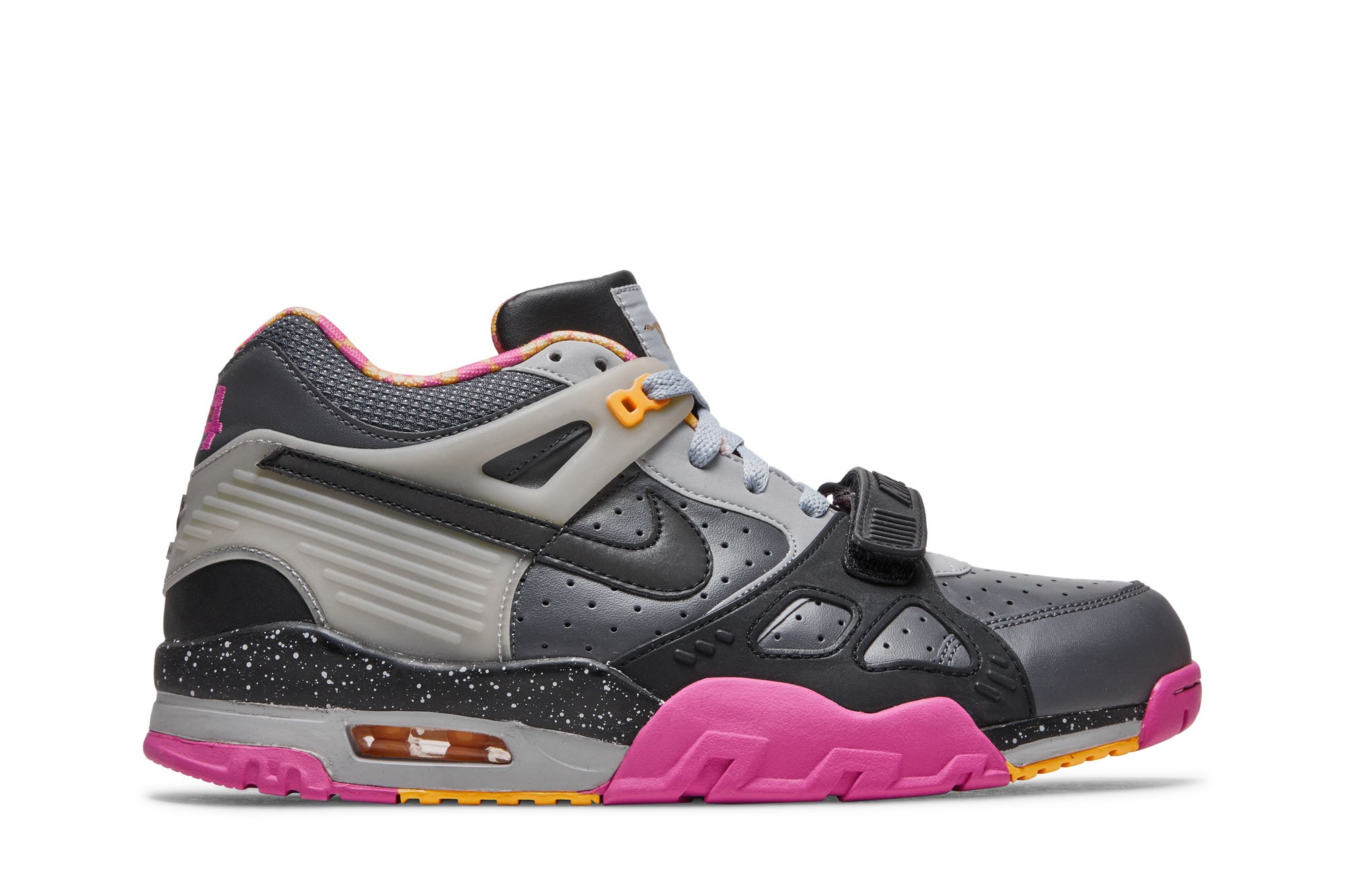 Buy Air Trainer 3 Prm Qs 'Bo Knows Horse Racing' - 682933 001 | GOAT
