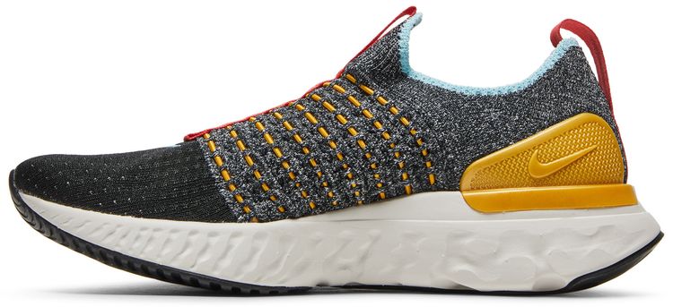 Nike Wmns React Phantom Run Flyknit 2 Black Phantom