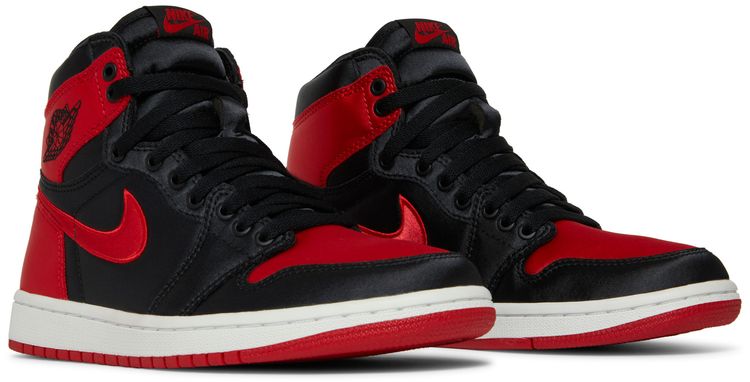 Air Jordan 1 Retro High OG SE Satin Banned 2016 Sample